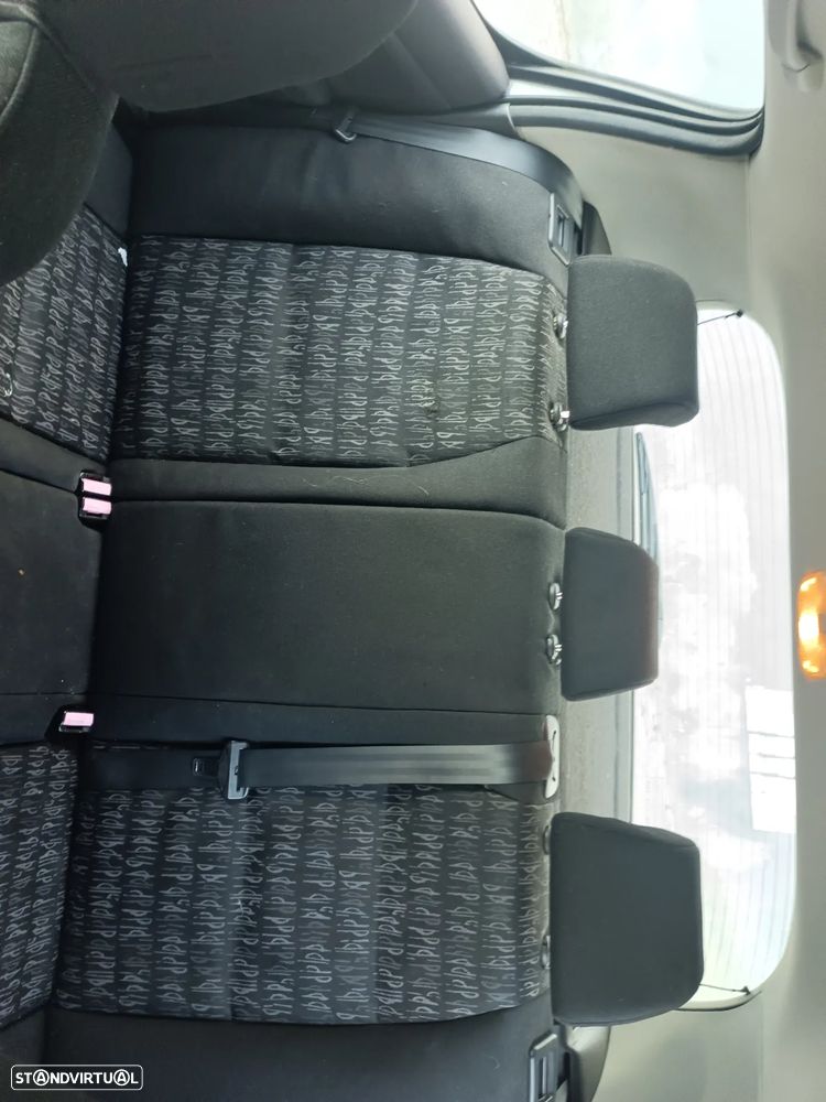 Peugeot 307 1.4 HDi Navtech - 8