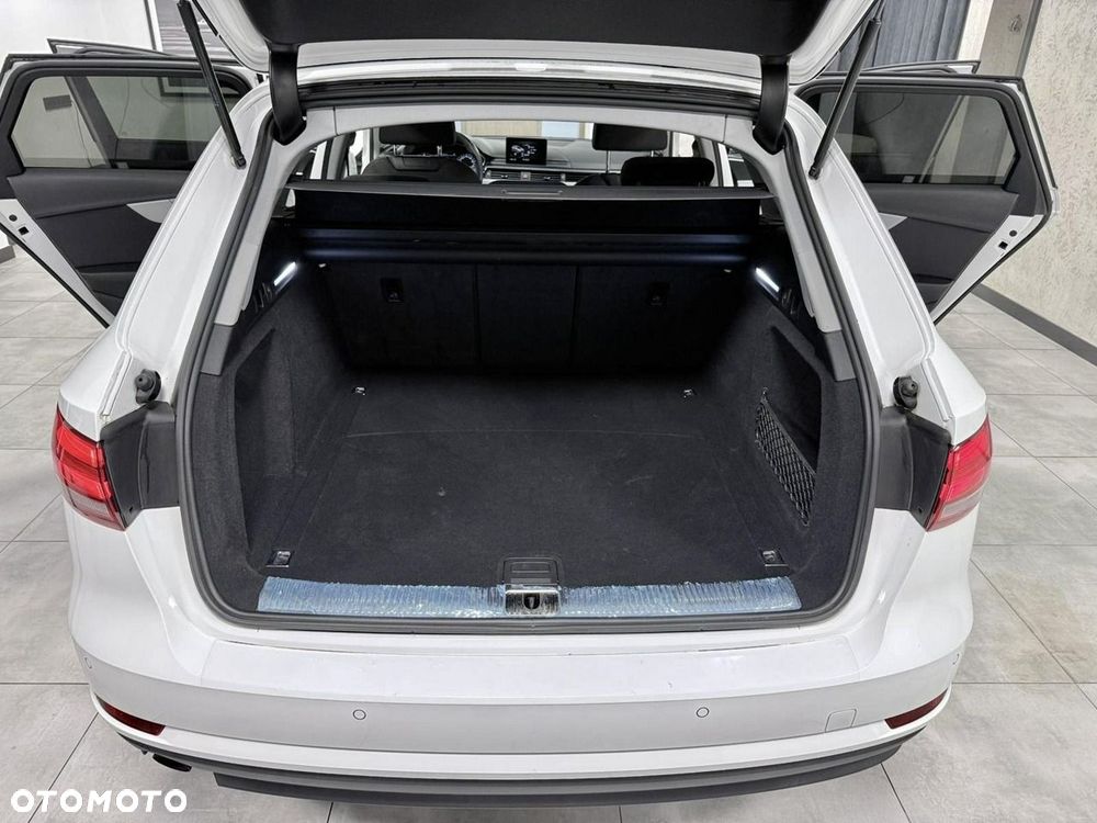 Audi A4 Avant 1.4 TFSI design - 26