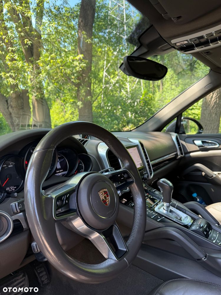 Porsche Cayenne Diesel Platinum Edition - 11