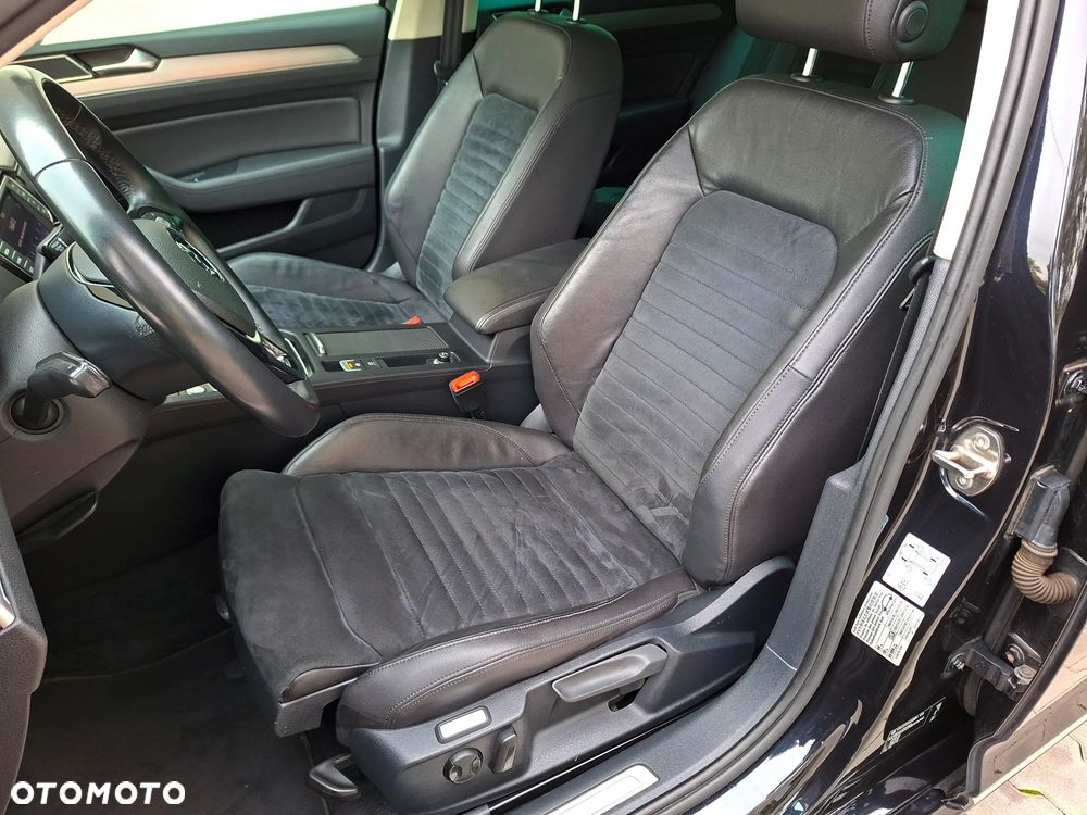 Volkswagen Passat 2.0 TDI (BlueMotion Technology) Highline - 24