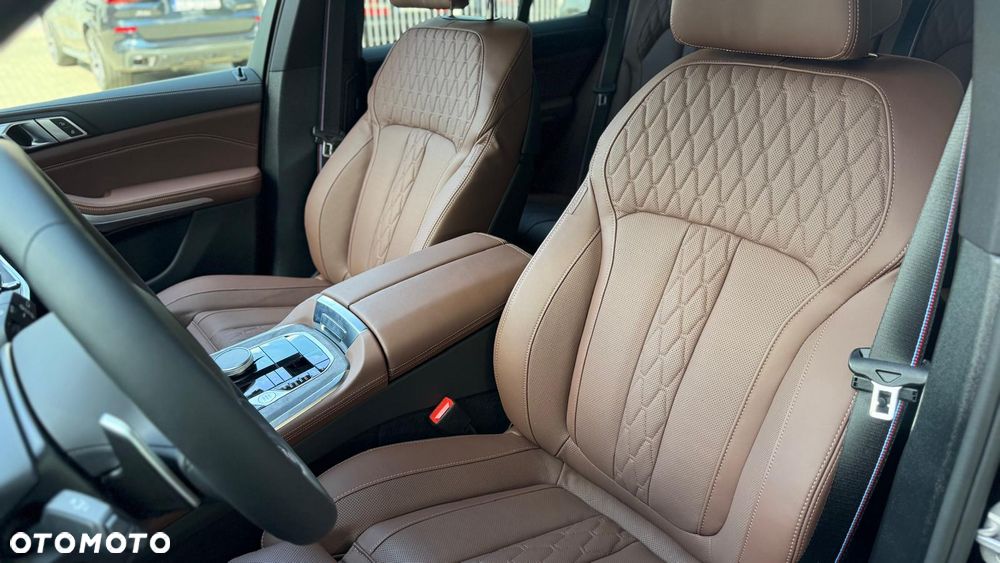 BMW X5 xDrive40d mHEV - 28
