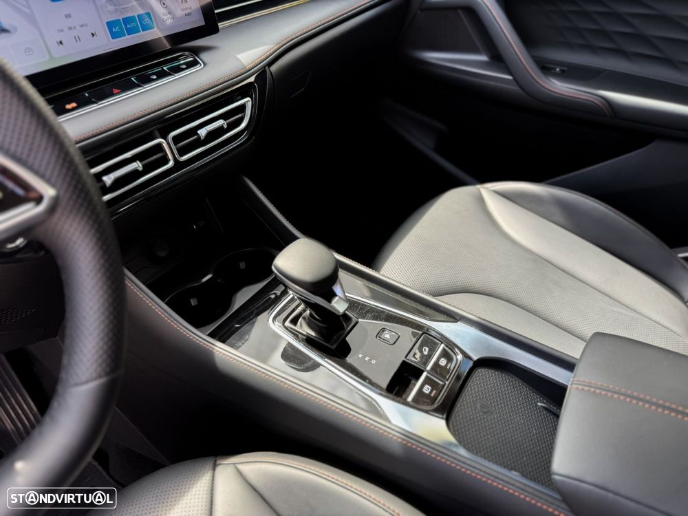 MG EHS 1.5 T-GDI Plug-in Hybrid Luxury - 40