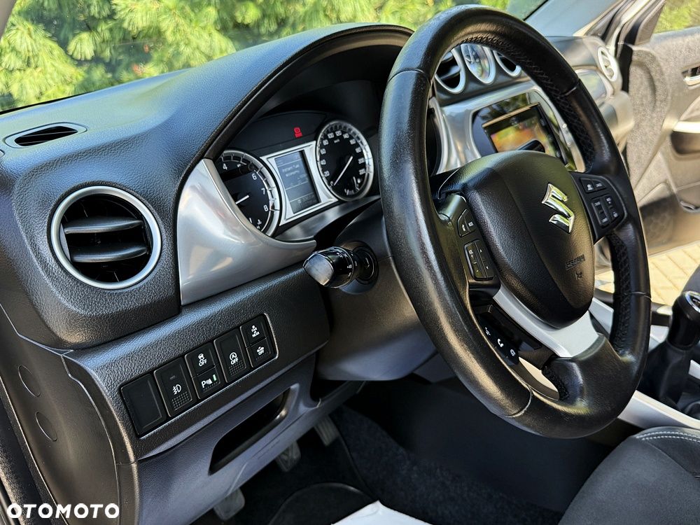 Suzuki Vitara 1.6 Premium 2WD - 27