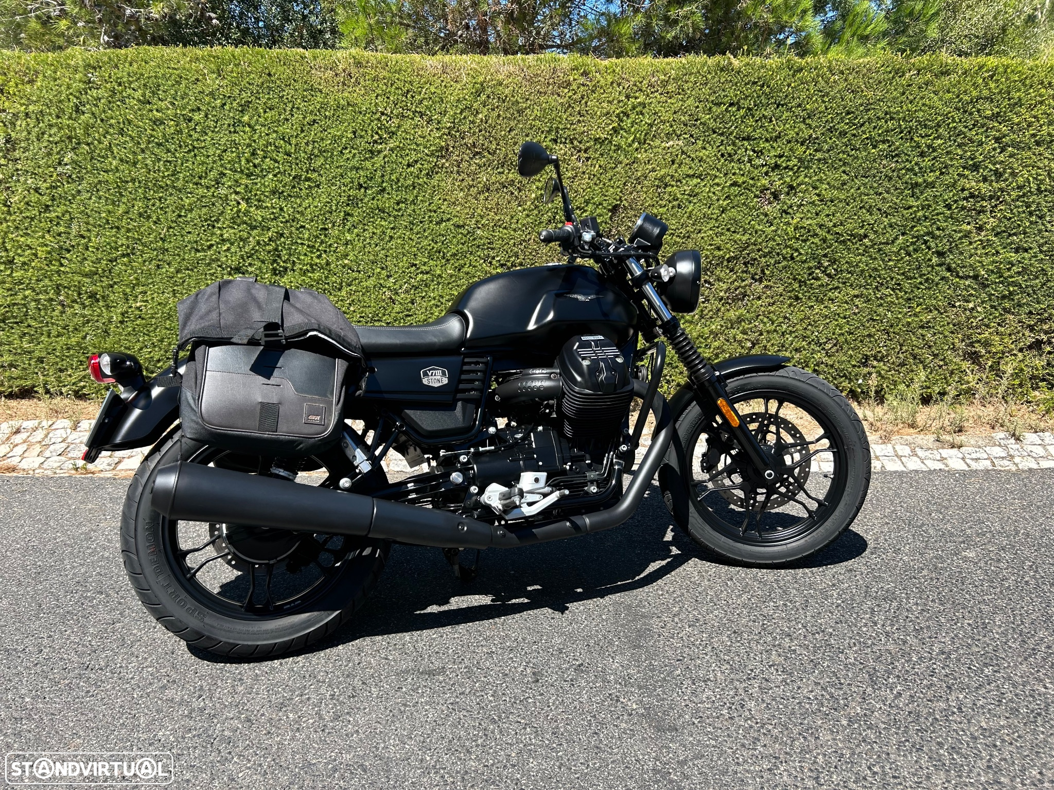 Moto Guzzi V7 ||| Stone - 4