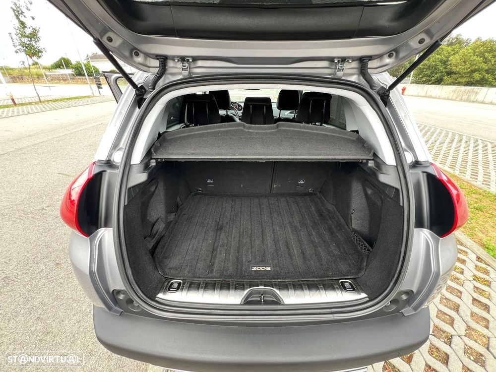 Peugeot 2008 PureTech 130 GT Pack - 16
