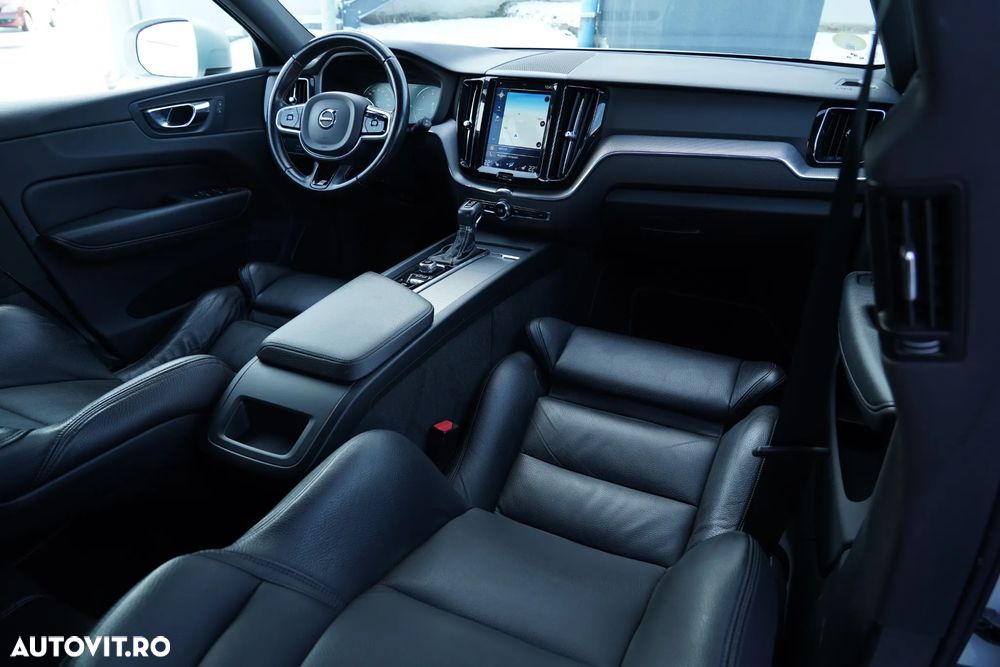 Volvo XC 60 D4 AWD Geartronic RDesign - 11