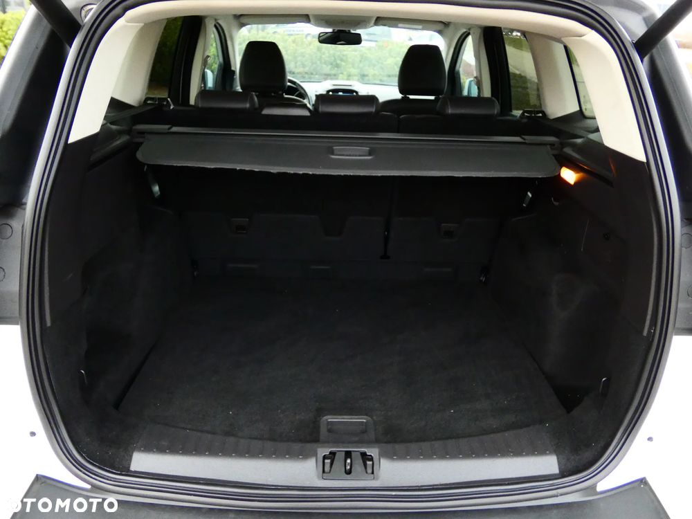 Ford Kuga 2.0 TDCi FWD Titanium Plus - 16