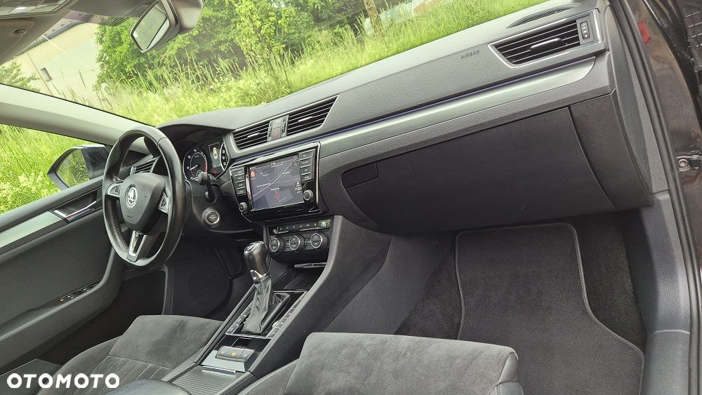 Skoda Superb 2.0 TDI Sportline DSG - 7