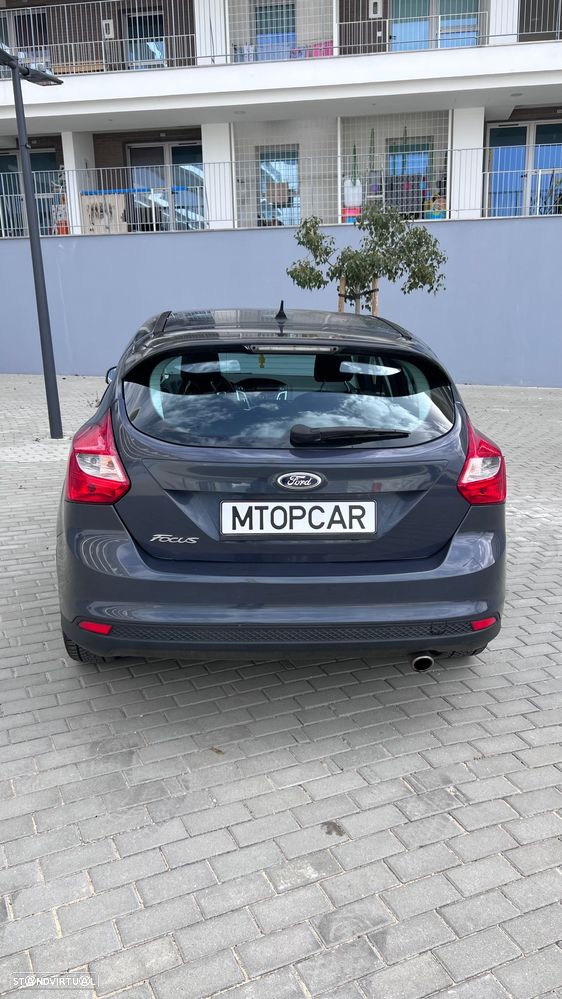 Ford Focus 1.6 EcoBoost S&S Titanium - 10