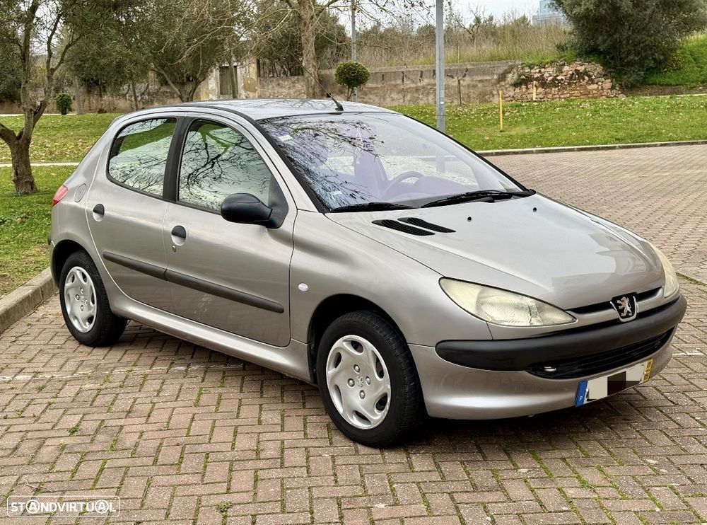 Peugeot 206 1.1 XT - 4