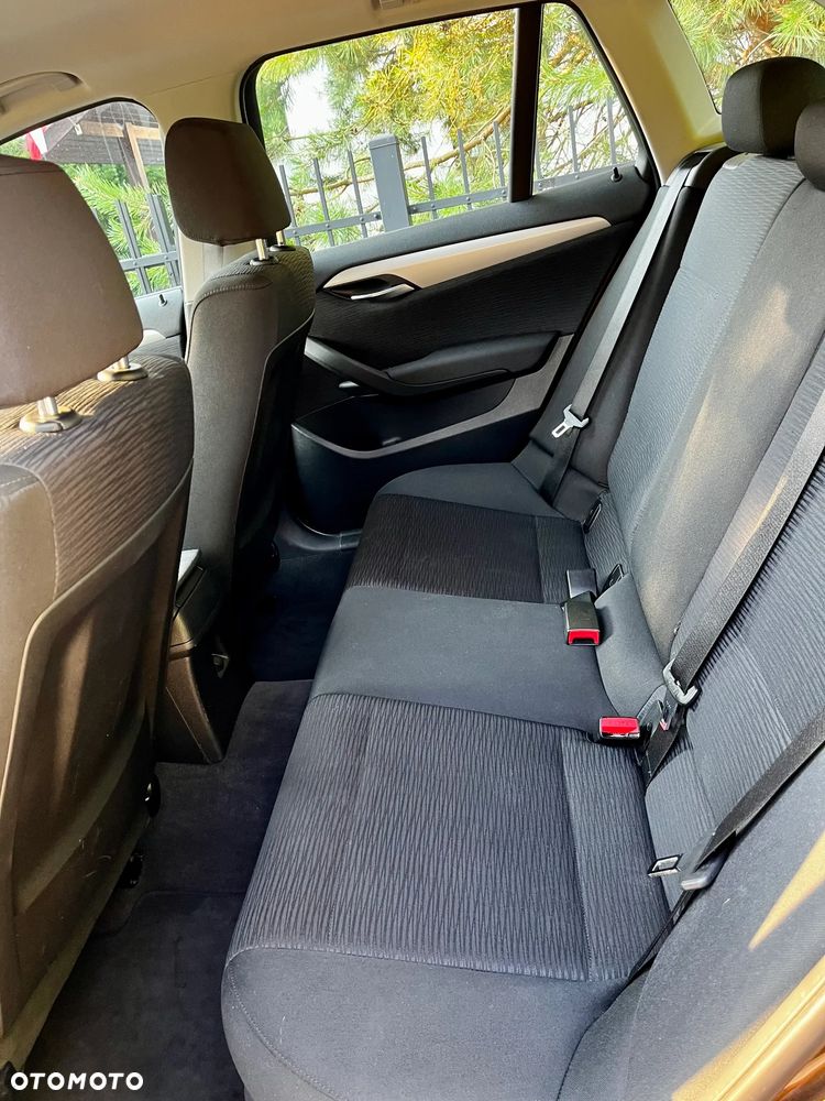 BMW X1 sDrive18i - 8
