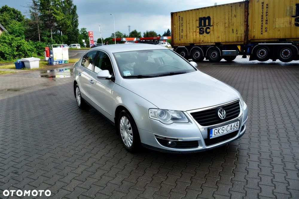 Volkswagen Passat 2.0 TDI DPF Comfortline DSG - 4