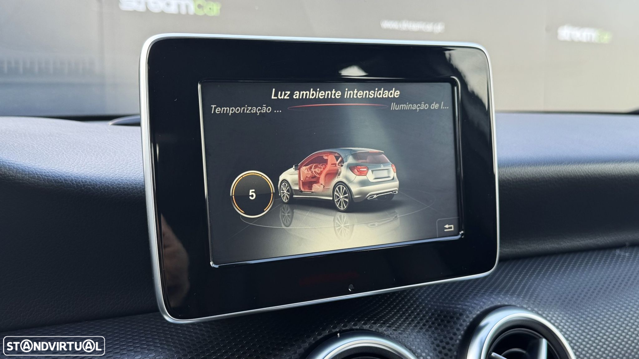 Mercedes-Benz A 180 d Urban - 18