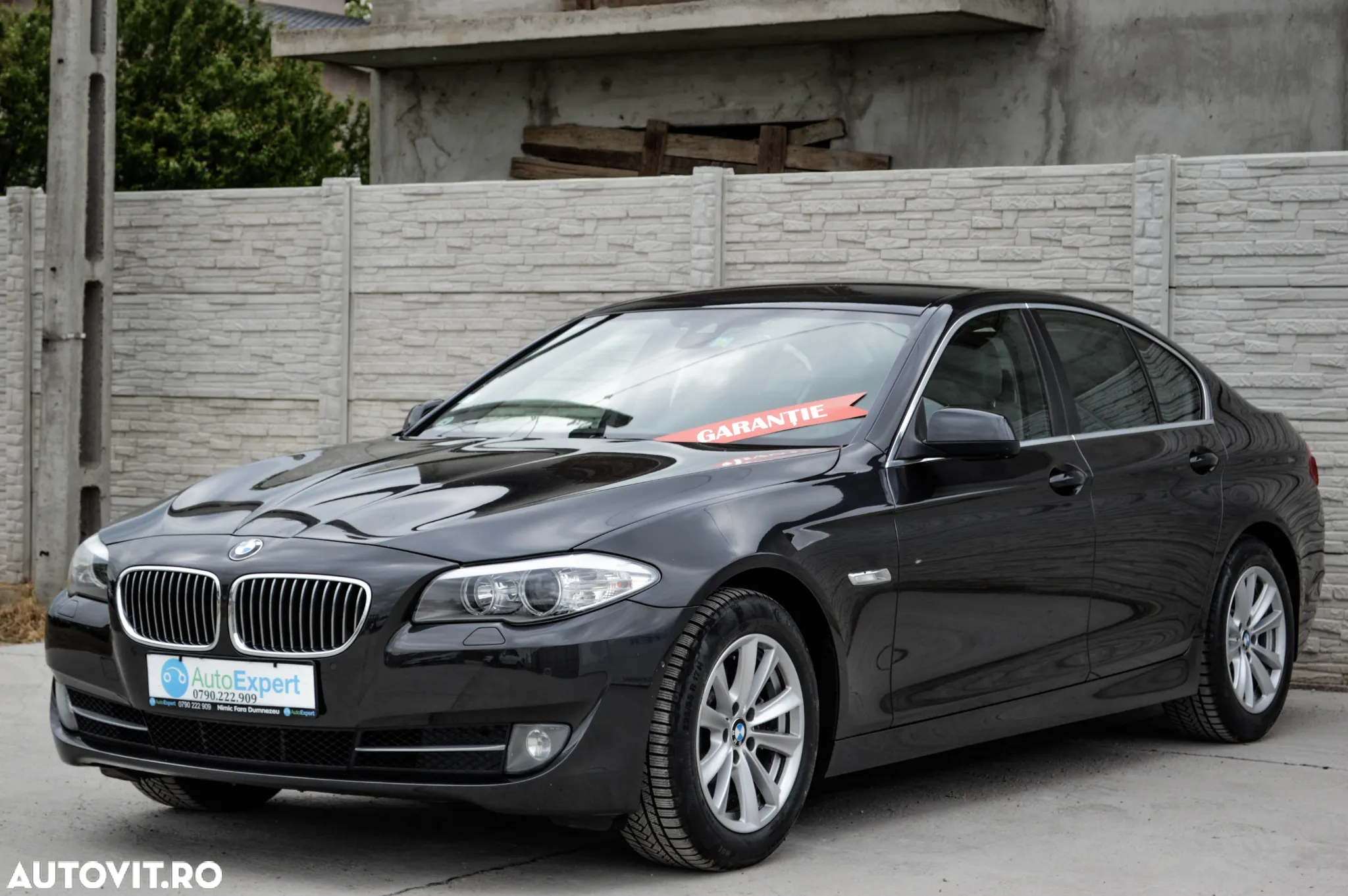 BMW Seria 5 525d xDrive Sport-Aut. - 12