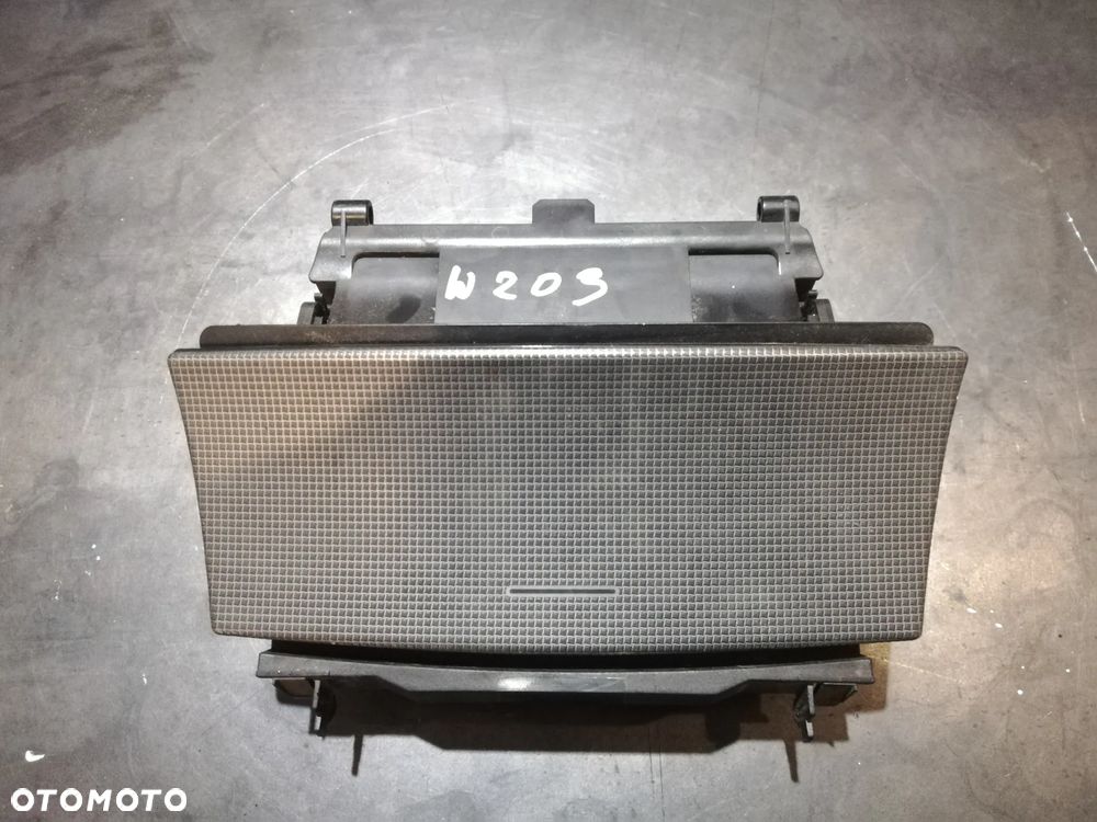 Mercedes W203 POPIELNICZKA OE A2036800852 - 1