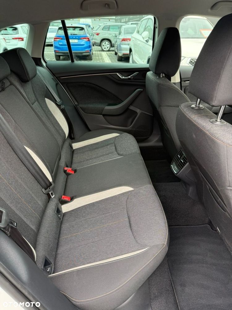 Skoda Scala 1.5 TSI Selection DSG - 26