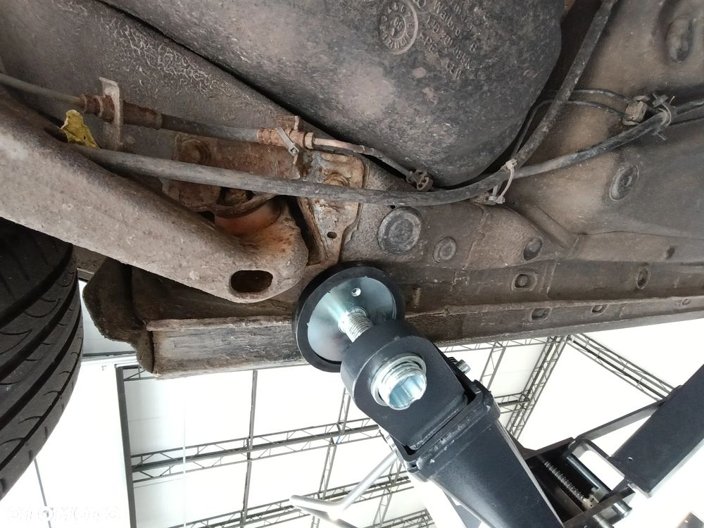 Volkswagen Golf IV 2.8 V6 4Mot - 15