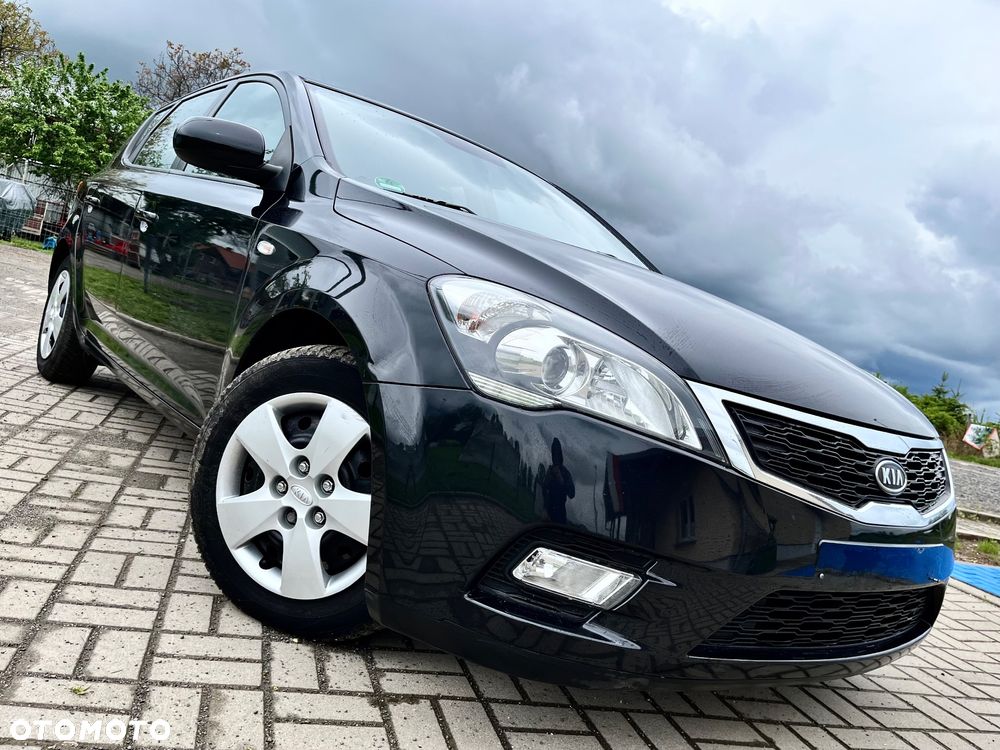 Kia Ceed 1.4 CVVT Attract - 1