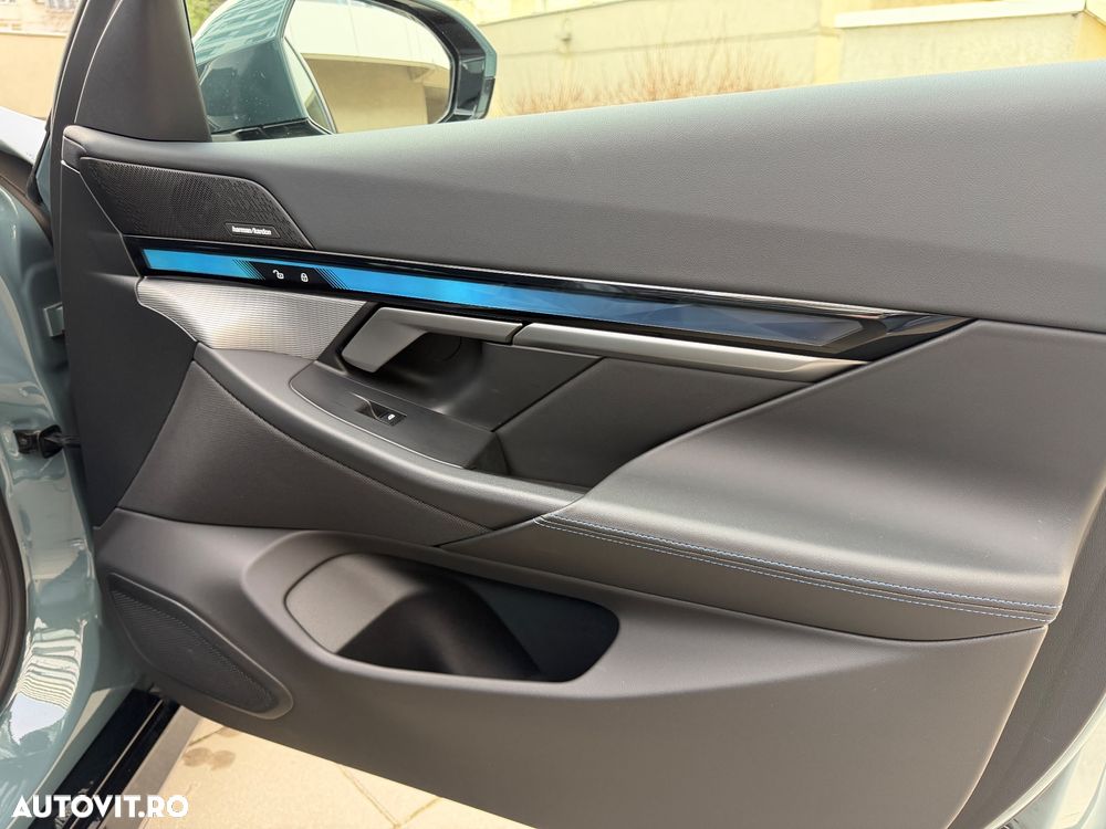 BMW i5 eDrive40 - 27