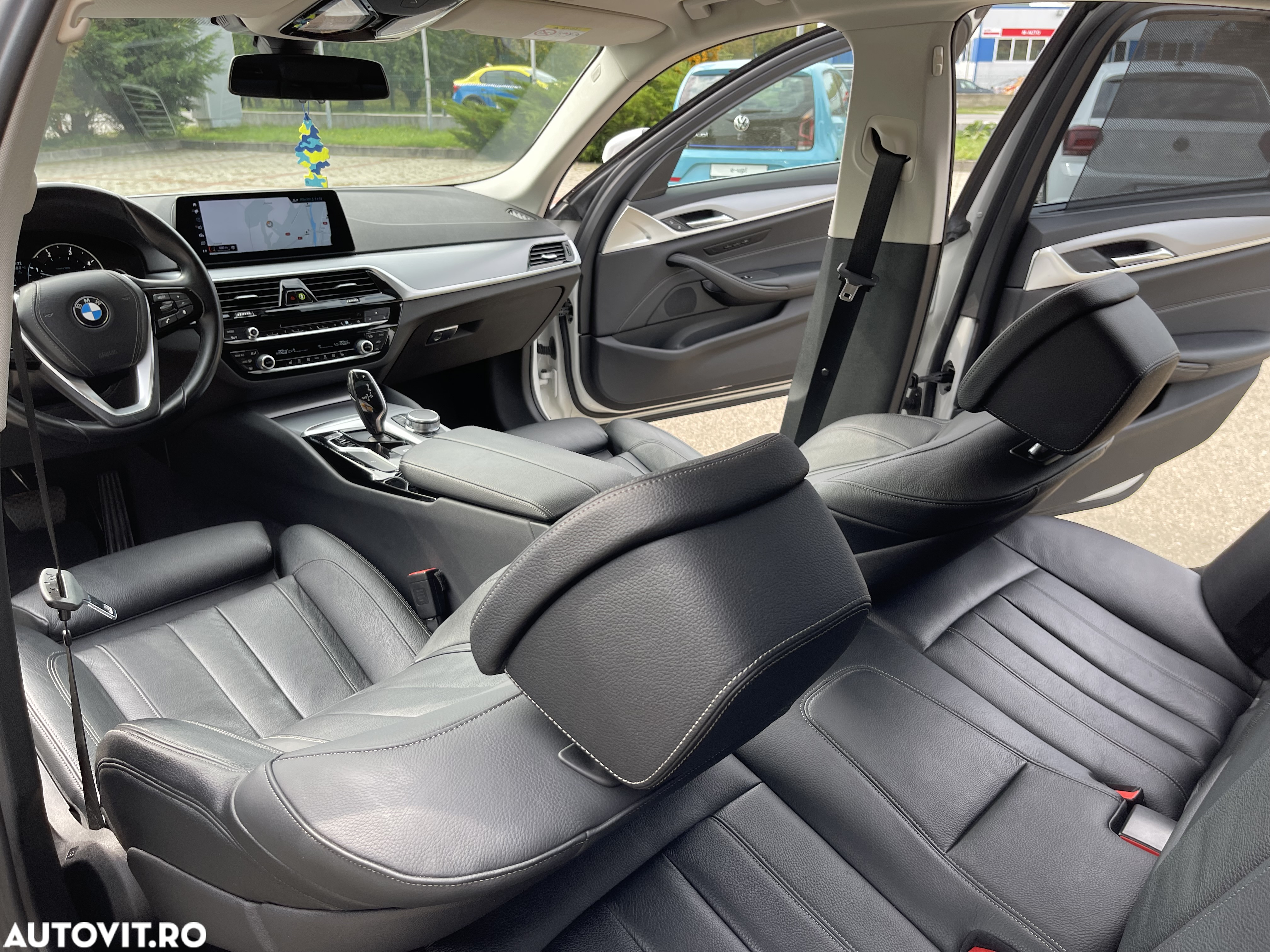 BMW Seria 5 520d AT - 9
