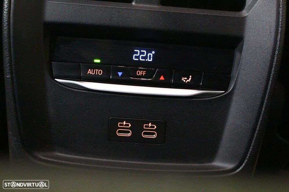 BMW 318 d Line Luxury Auto - 16