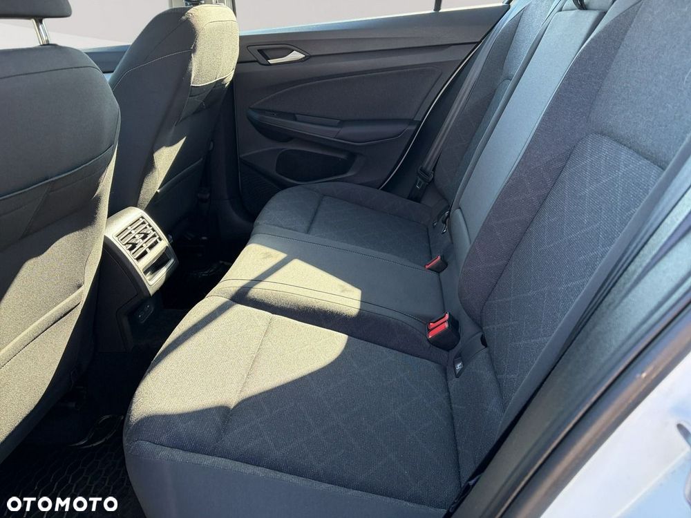 Volkswagen Golf 1.5 TSI EVO R-Line - 25