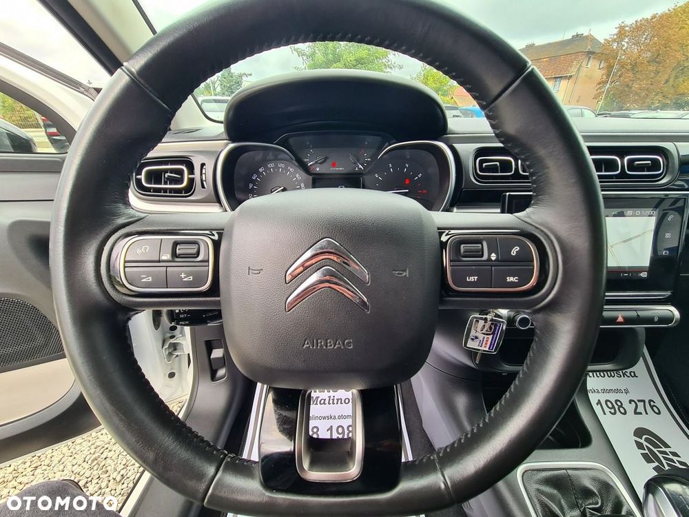 Citroën C3 1.2 PureTech Shine - 23