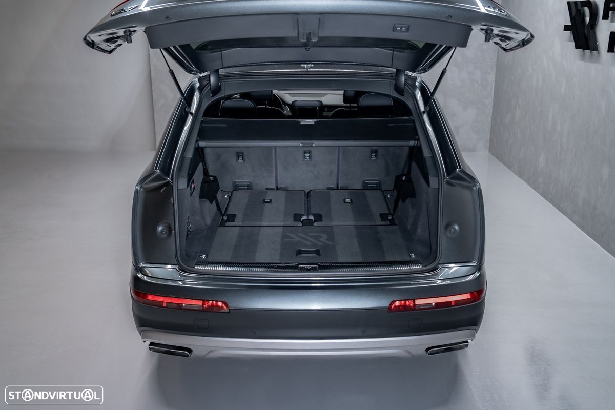 Audi Q7 3.0 TDI quattro S-line Tiptronic 7L - 14