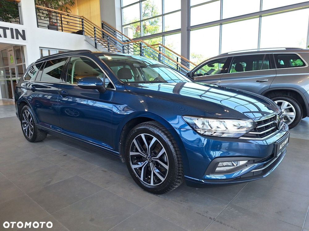 Volkswagen Passat Variant 2.0 TDI EVO Business DSG - 9