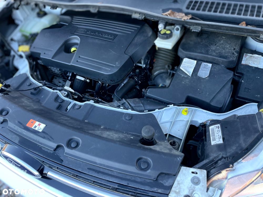 Ford Kuga 2.0 TDCi 2x4 Titanium - 39