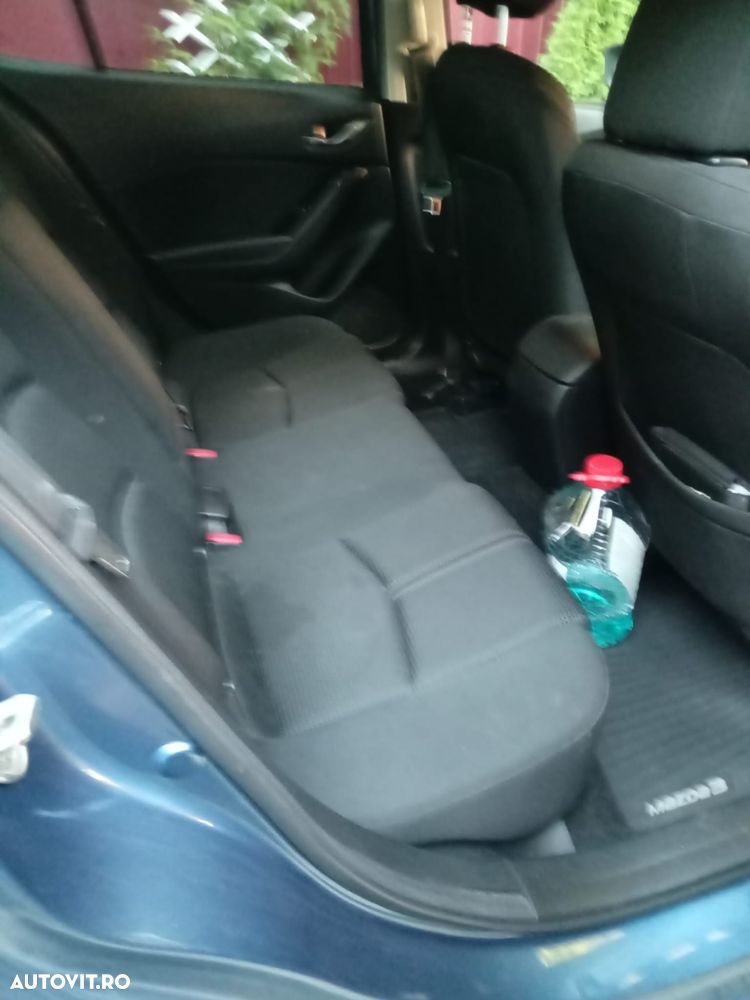 Mazda 3 G120 Revolution Top - 4