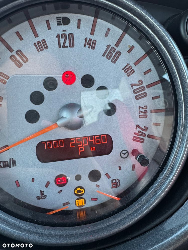 MINI Cooper Standard - 7