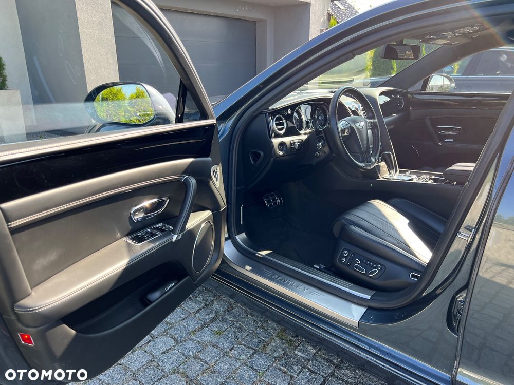 Bentley Flying Spur V8 - 5