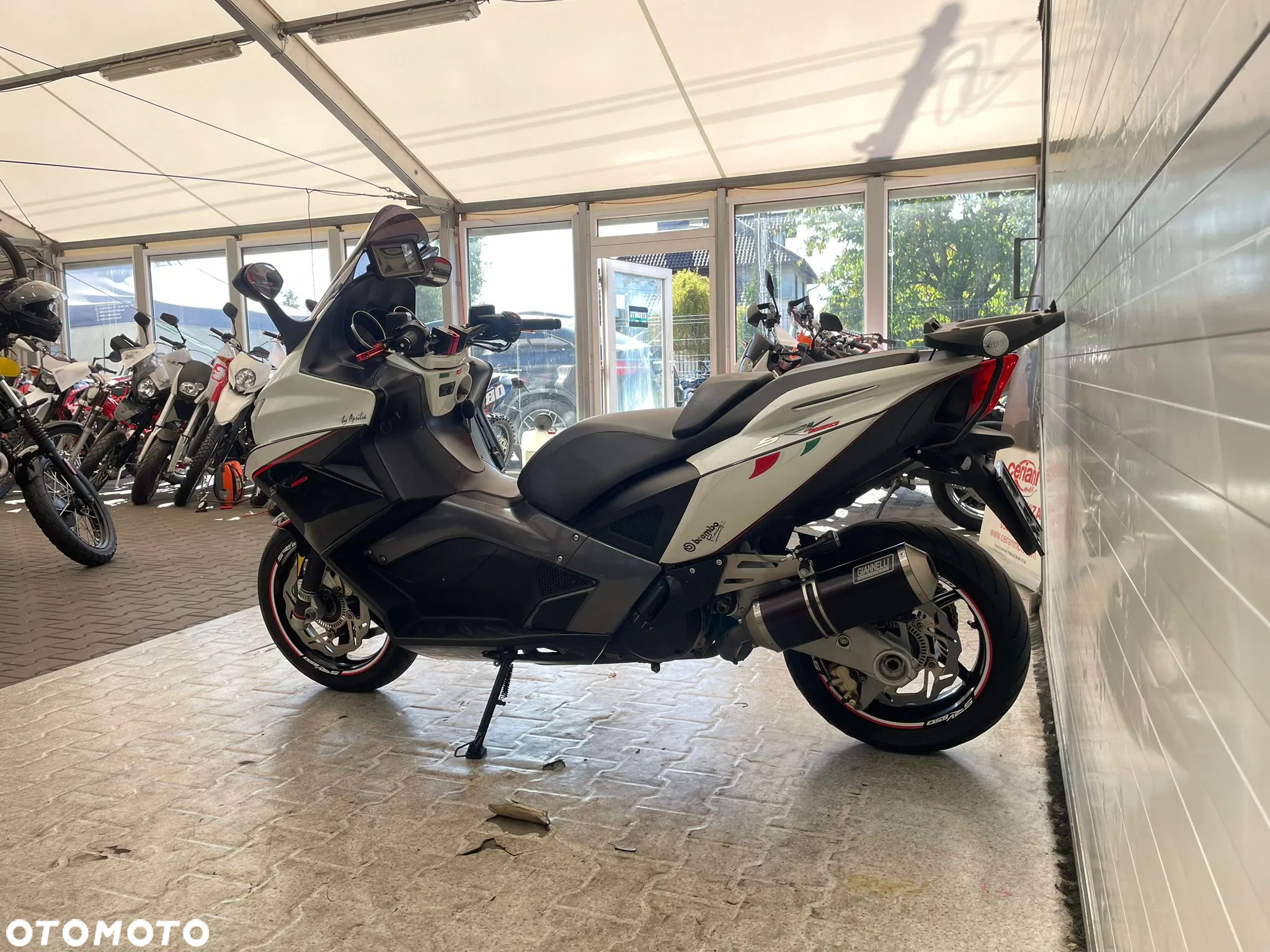 Aprilia Inny - 10