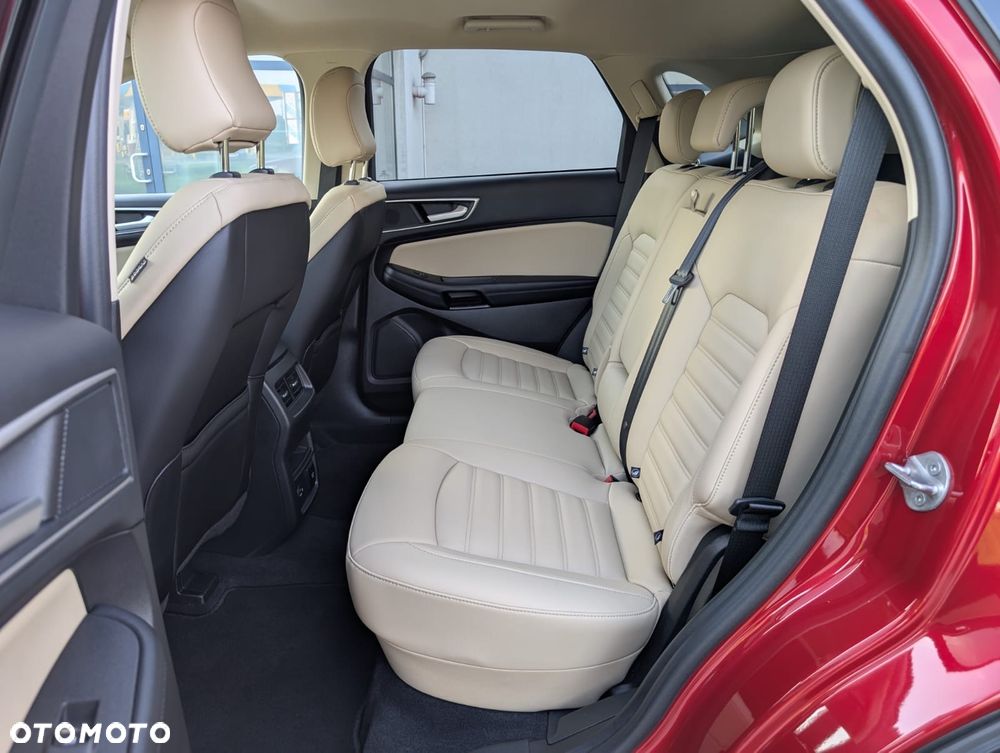 Ford Edge - 10