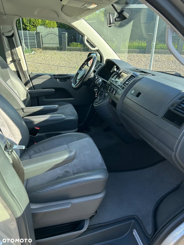 Volkswagen Multivan - 8