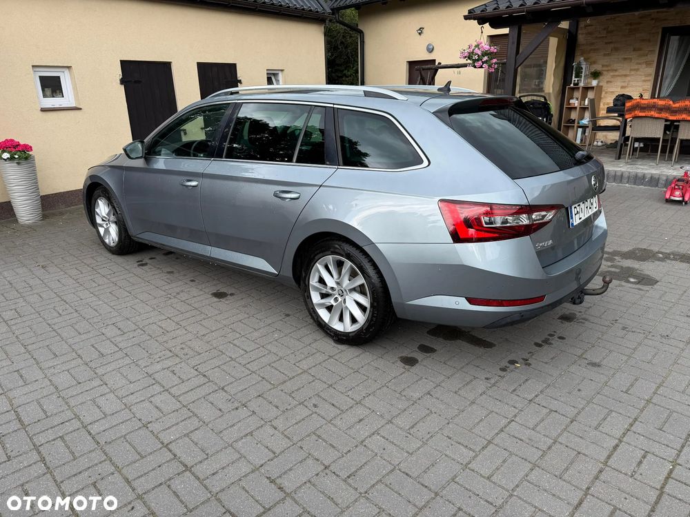 Skoda Superb 1.6 TDI Style - 4