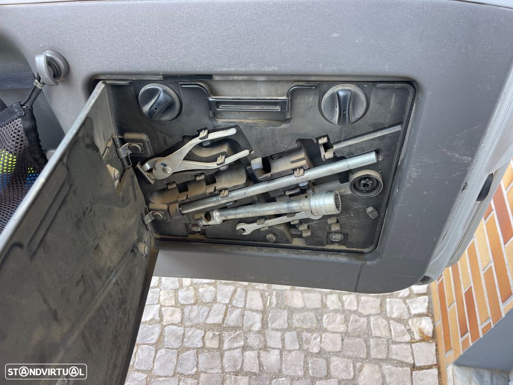 Mitsubishi Pajero 3.2 DI-D GLS ABS+CA - 11