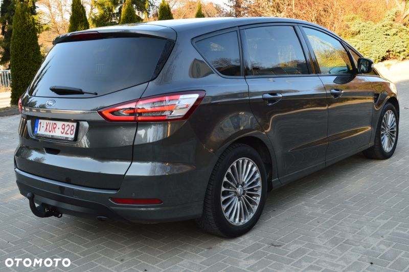Ford S-Max - 8