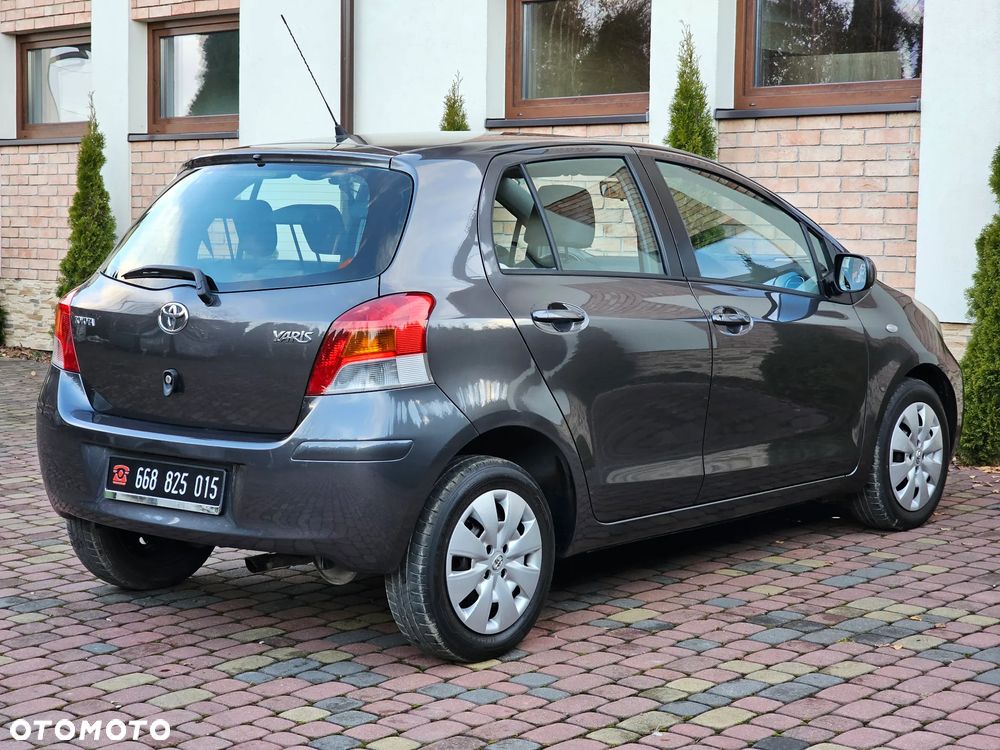 Toyota Yaris 1.33 VVT-i Life - 13