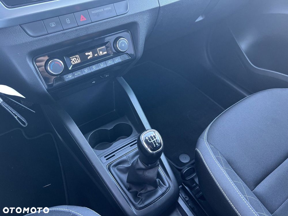 Skoda Fabia - 15