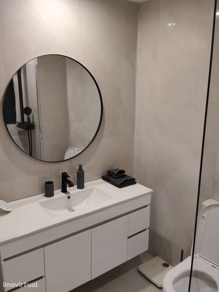 Apartamento T3 na Av. da Boavista - Grande imagem: 2/5