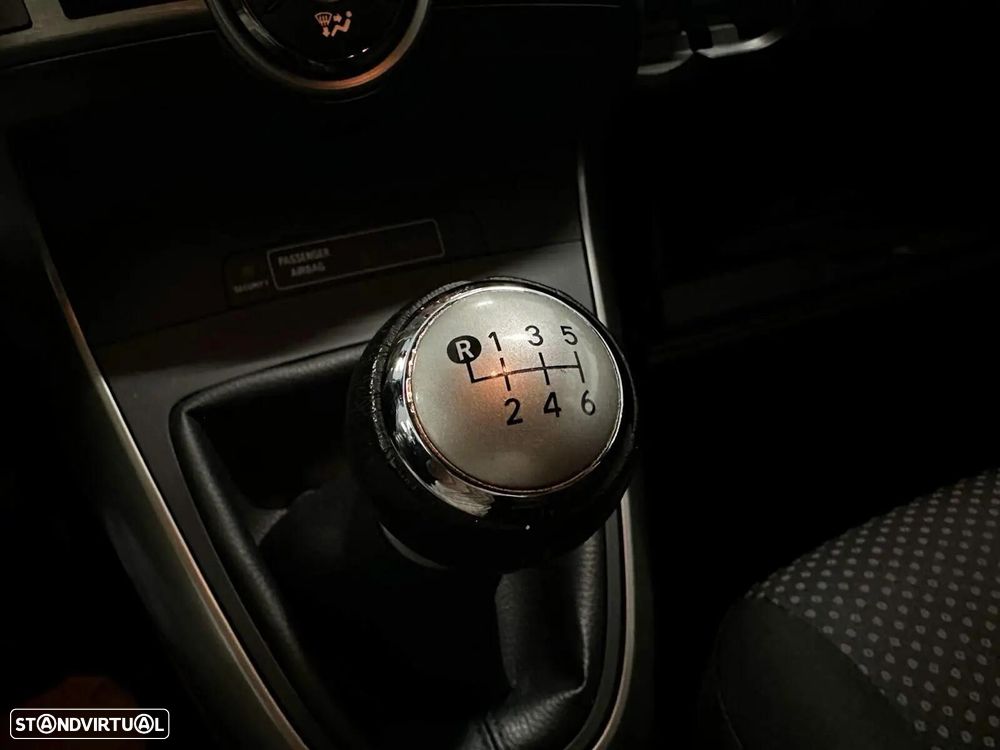 Toyota Verso 2.0 D-4D Energy - 31