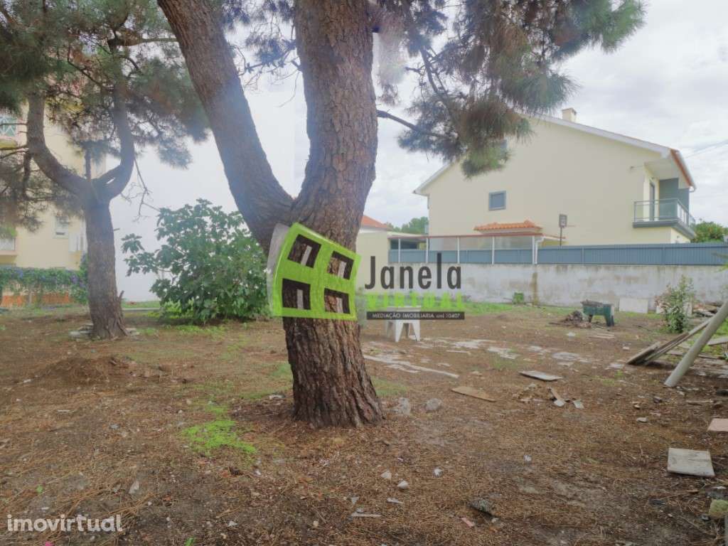 Lote de Terreno de 322.5m2, Quinta do Conde - Grande imagem: 3/12