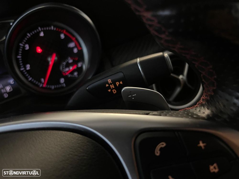 Mercedes-Benz A 180 d 7G-DCT AMG Line - 12