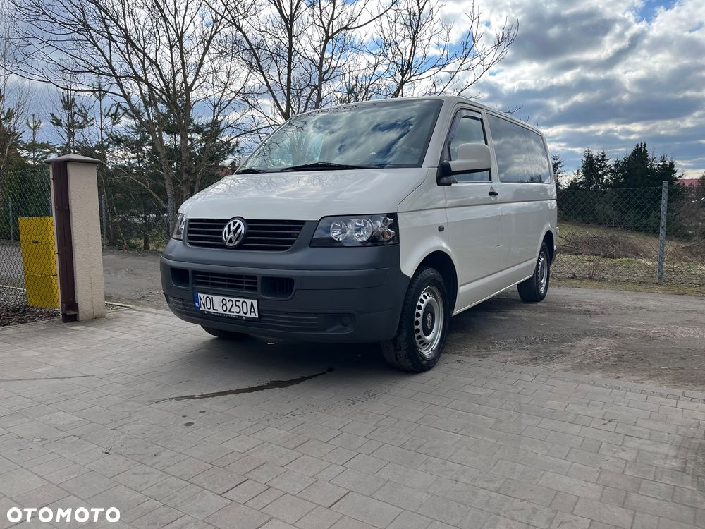 Volkswagen Transporter - 1