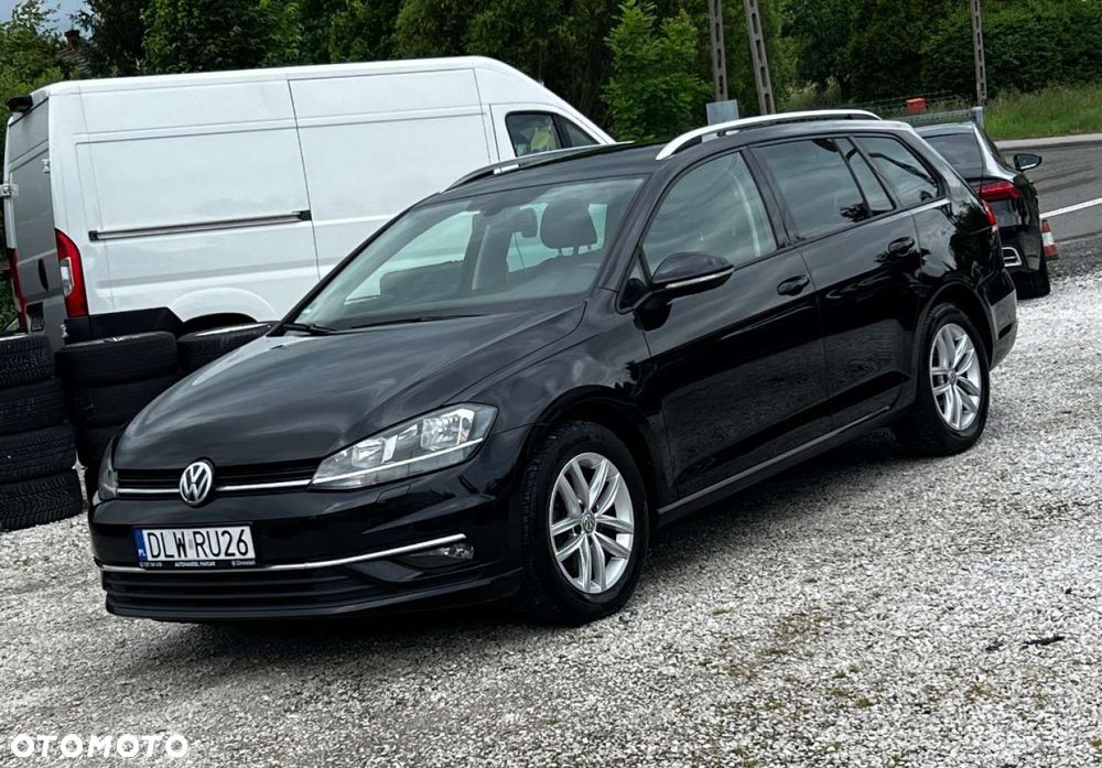 Volkswagen Golf - 3