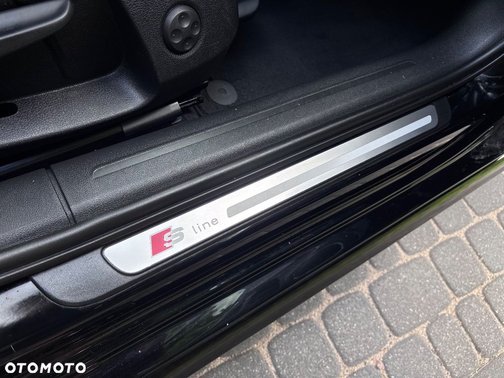 Audi A4 Avant 2.0 TDI DPF clean diesel S line Sportpaket - 28