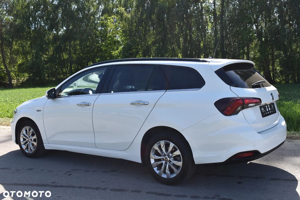 Fiat Tipo 1.4 T-Jet Lounge - 11