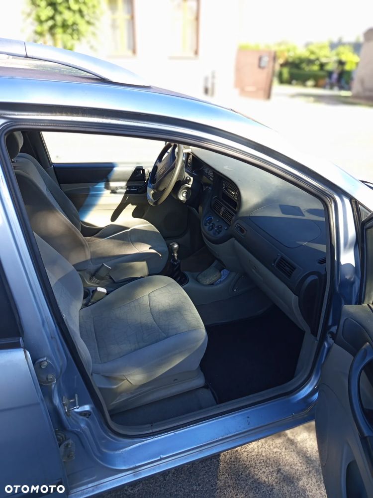 Chevrolet Rezzo 1.6 16V SX / Comfort - 7